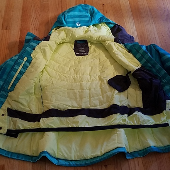 Last call!!! Selling locally soon!!!! New! Mountain Hardwear Barnsie jacket - Picture 4 of 9